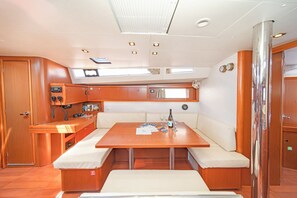 Dining - Sun-Kissed Sailing Adventure in Islas Sarónicas (Alimos)