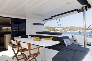 Outdoor dining - Sun-Kissed Sailing Adventure in the Saronic Islands (Laurium)