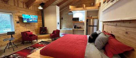 1 bedroom, iron/ironing board, internet, bed sheets