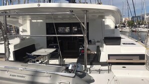 Marina - Sun-Kissed Sailing Adventure in Islas Sarónicas (Alimos)