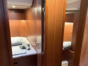 5 bedrooms, in-room safe - Sun-Kissed Sailing Adventure in the Ionian Islands, Lefkada (Lefkada)