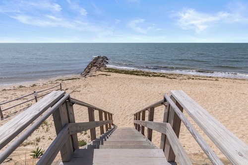 450 ft to Raycroft Beach, Game Room, Dog Friendly!