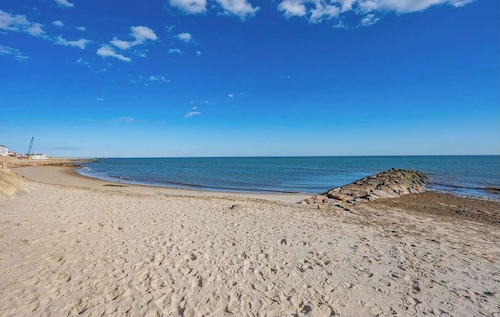 450 ft to Raycroft Beach, Game Room, Dog Friendly!