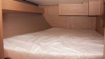 2 chambres, coffres-forts dans les chambres