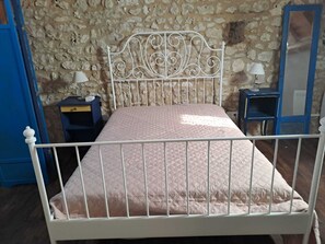 3 chambres, accès Internet, draps fournis