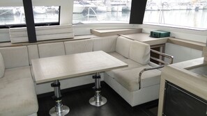 Interior - Sun-Kissed Sailing Adventure in Islas Sarónicas (Alimos)