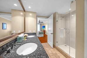 Dusche, Designer-Toilettenartikel