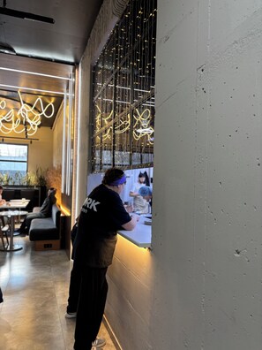 Lobby - Peaceful days by the sea (ბათუმი)