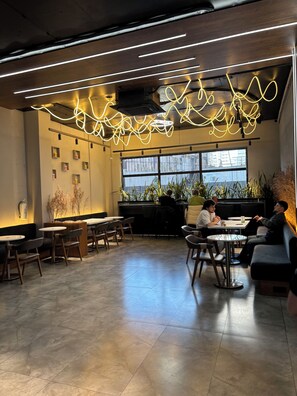 Dining - Peaceful days by the sea (ბათუმი)