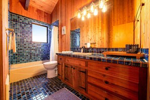 Shower, hair dryer, towels - Ocean View Home with Lofty Ceilings, Fireplace & Courtyard - Steps to Bluff Trail (Sea Ranch)