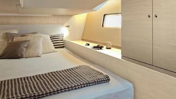 5 bedrooms