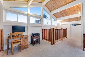 Interior - Gualala blufftop cottage with fireplace & grill, dogs welcome (Gualala)