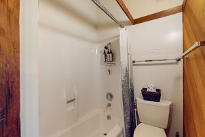 Shower, hair dryer, towels - Obie Bowman-designed home with private hot tub near Black Point (Sea Ranch)