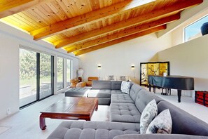 TV, fireplace, offices - Ocean-view home near the golf course & Bluff Trail (Sea Ranch)