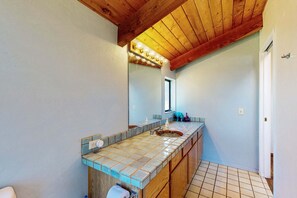 Interior - Oceanfront Sea Ranch home near Black Point with ocean views (Sea Ranch)