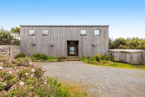 Exterior - William Brunner-designed home with private hot tub, dogs welcome (Sea Ranch)