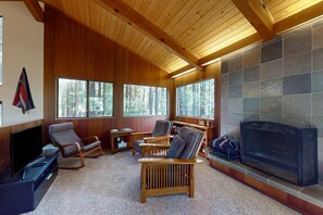 Interior - Award-winning forest retreat on a private redwood acre (Sea Ranch)