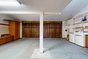 Interior - Newly remodeled oceanfront home with hot tub near Walk On Beach (Sea Ranch)
