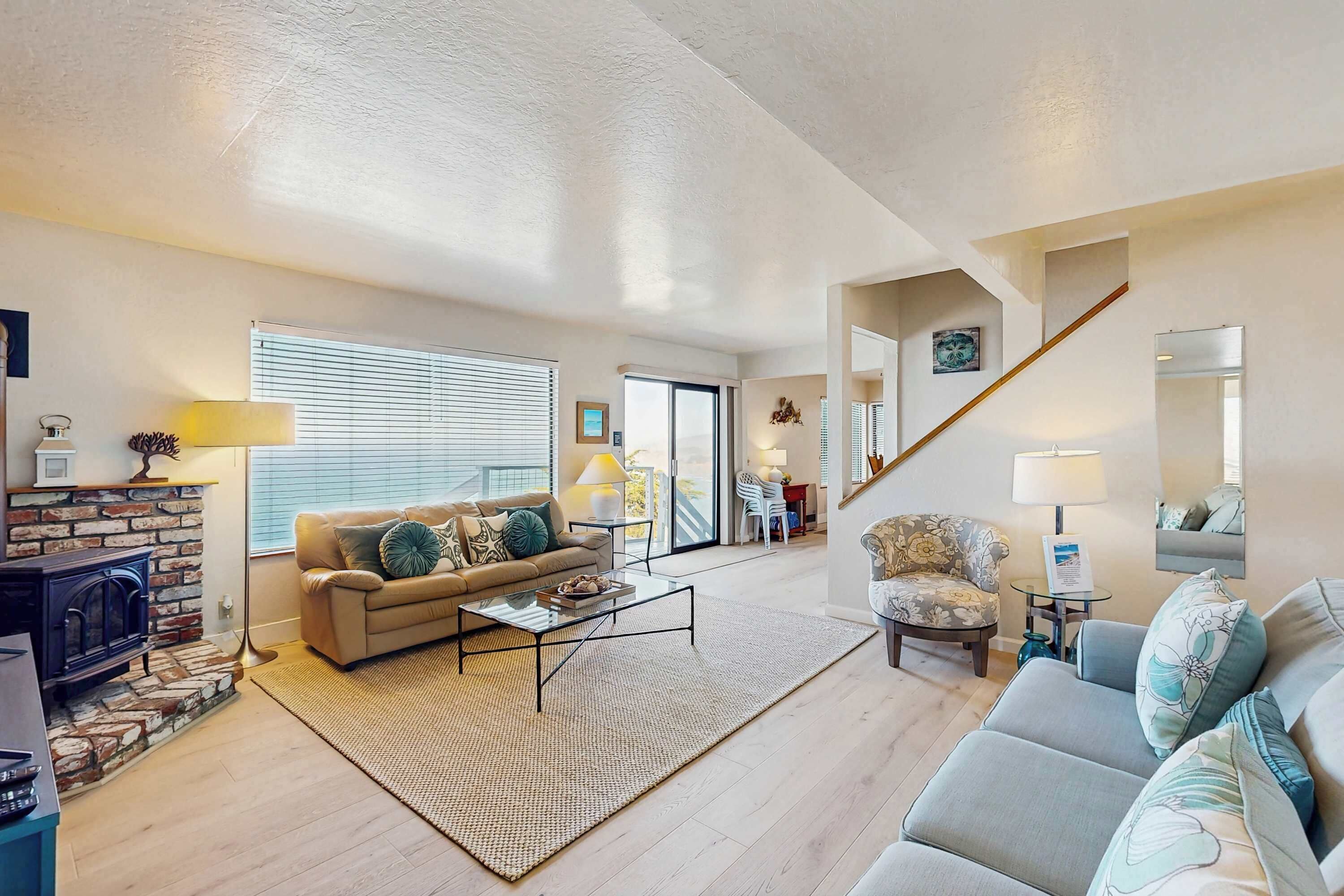 TV, fireplace, offices