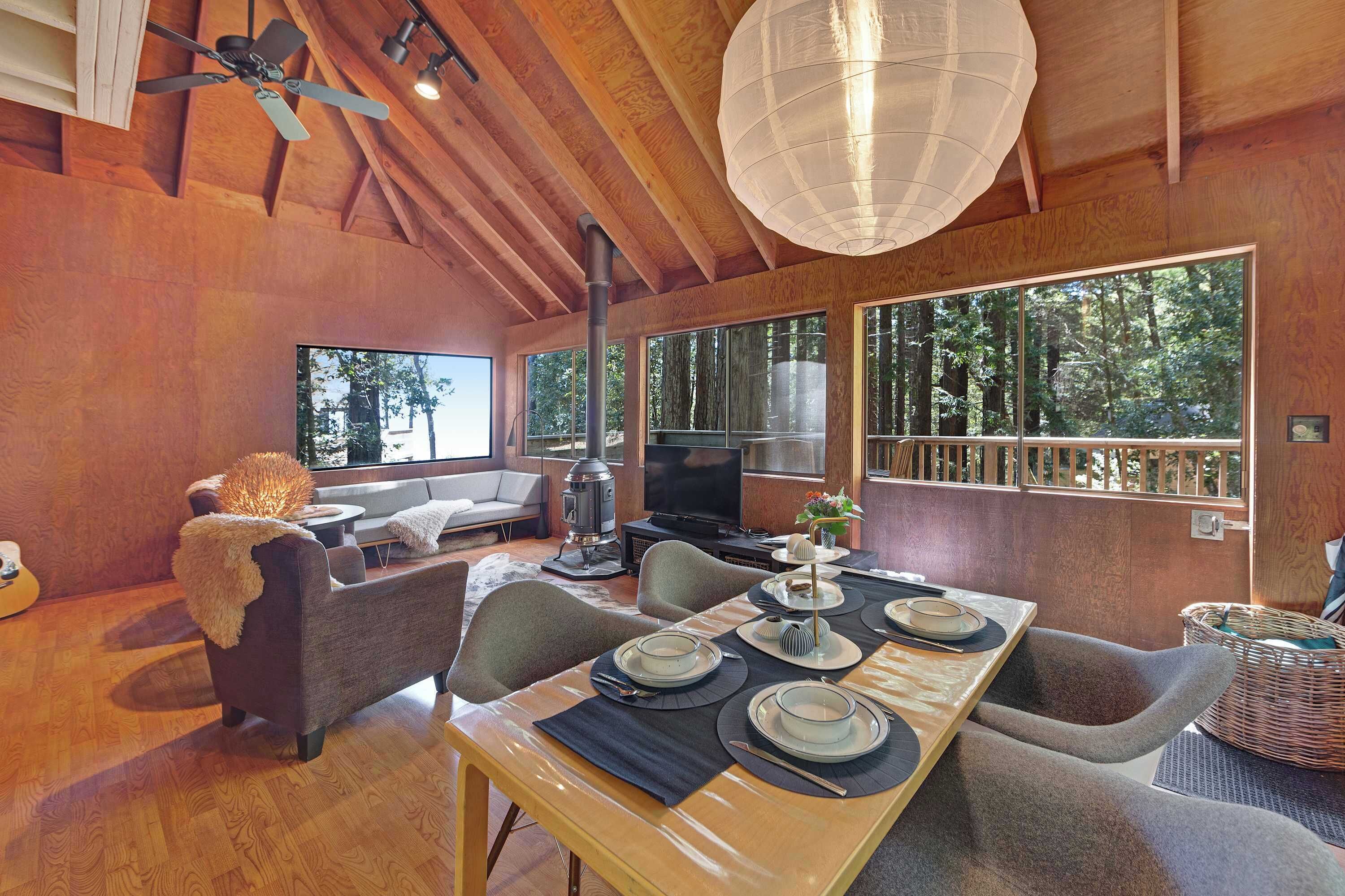 TV, fireplace, DVD player, offices