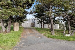 Property grounds - Sea Ranch meadow home with fireplace & panoramic ocean views (Sea Ranch)