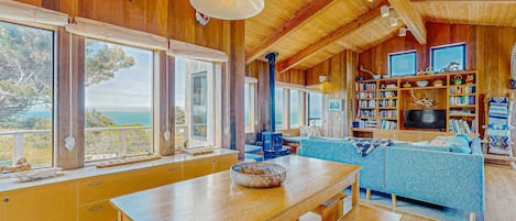 TV, fireplace, stereo, offices