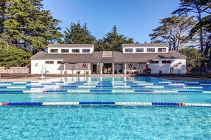 Pool - Don Jacobs-designed home with private hot tub near Shell Beach (Sea Ranch)