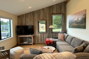 TV, offices - Coastal Calm at Sea Ranch (Sea Ranch)
