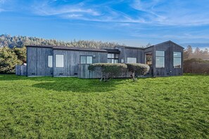 Exterior - Ocean-view Sea Ranch home with hot tub near Walk On Beach (Sea Ranch)