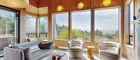 TV, fireplace, offices
