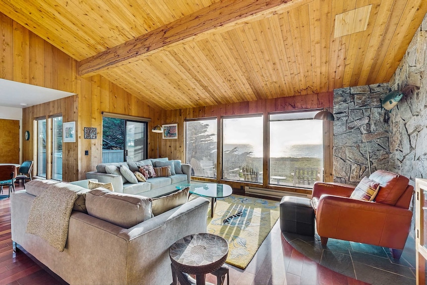 Sea Ranch 3br Oceanfront Home With Hot Tub & Deck Dog Friendly - Sea Ranch, CA