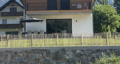 Luxury villa - base for outdoor adventure in summer and winter!