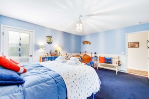 Internet, bed sheets - Ocean View Home with Private Hot Tub, Deck & Fireplace - Walk to Cooks Beach (Gualala)
