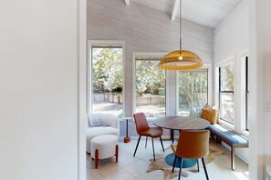 Interior - The Great Escape - Luxe Sea Ranch home with hot tub, ocean view & yoga space (Sea Ranch)