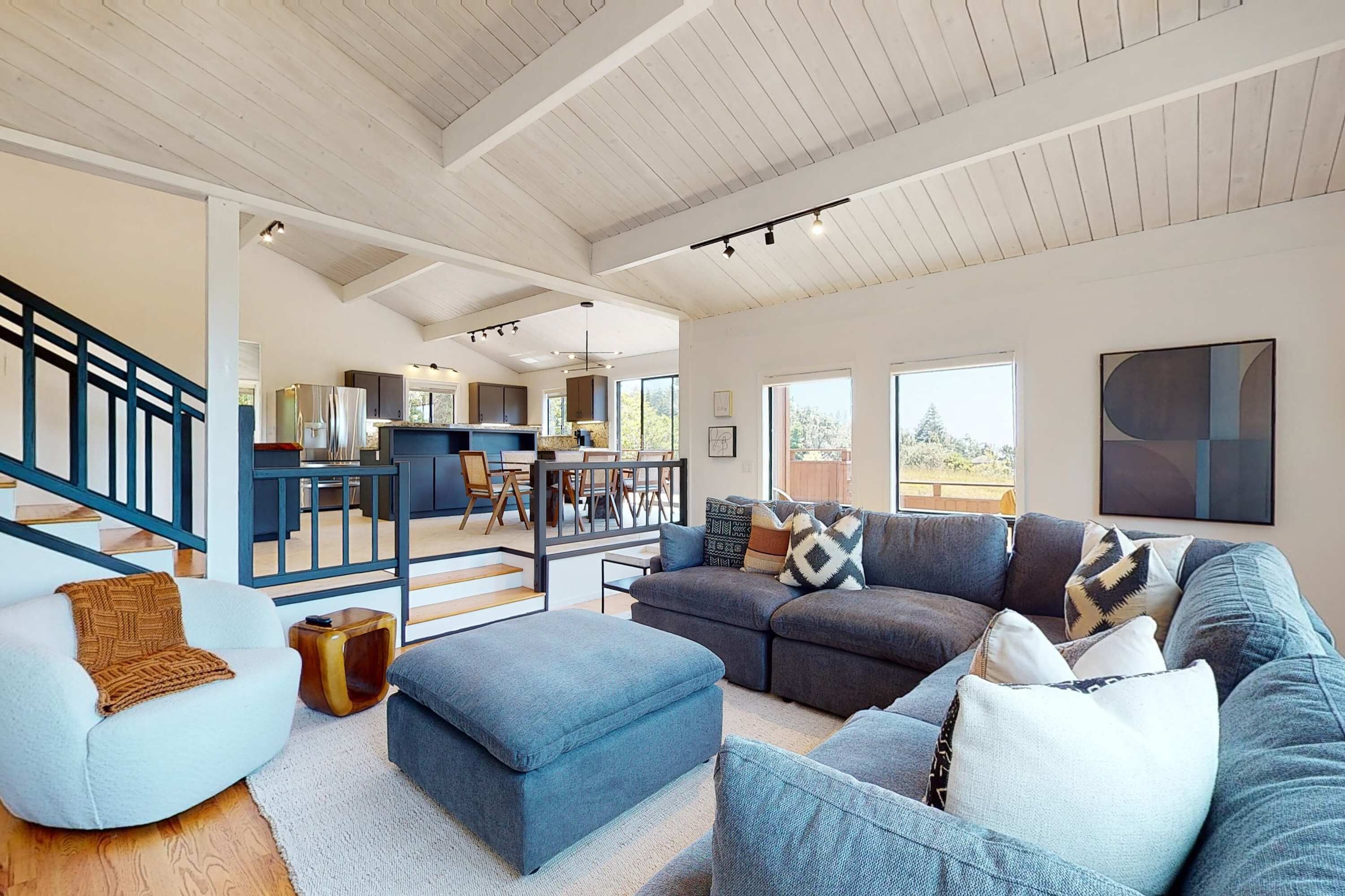 Sea Ranch 3br Luxe Home With Hot Tub, Ocean Glimpses & Yoga Space - Sea Ranch, CA