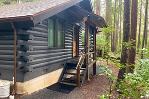 Exterior - Forest cabin with large deck in private setting - close to beaches and town (Gualala)