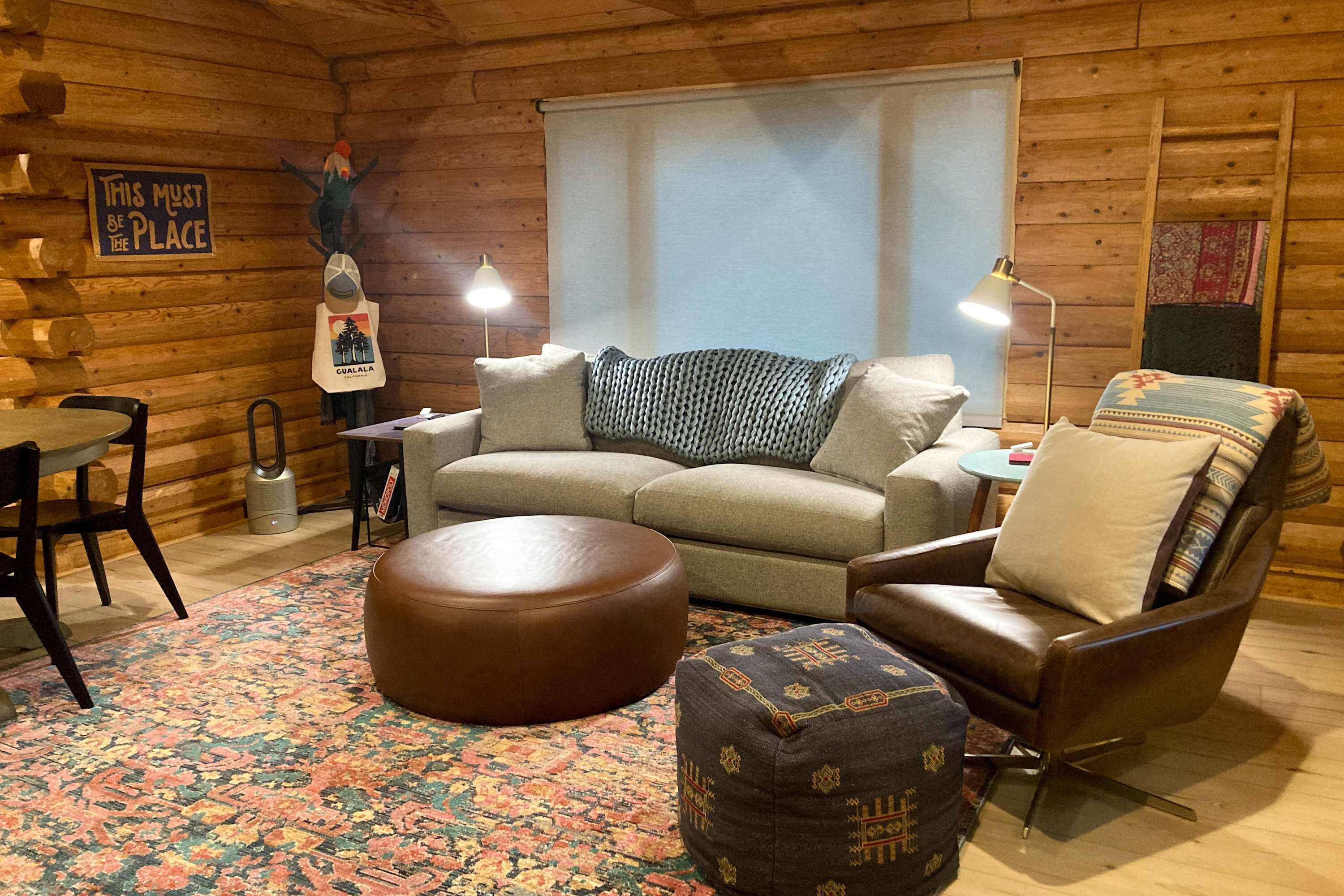 Gualala 2br Log Cabin In The Redwoods  Fire-table Deck & Ev Charger - Gualala, CA