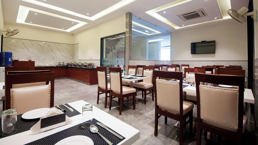 Z Premium Suites -Near IGI Delhi Airport