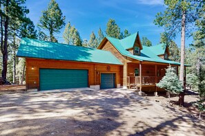 Exterior - Serenity Now - Hot Tub, Fire Pit & Forest Deck (Angel Fire)