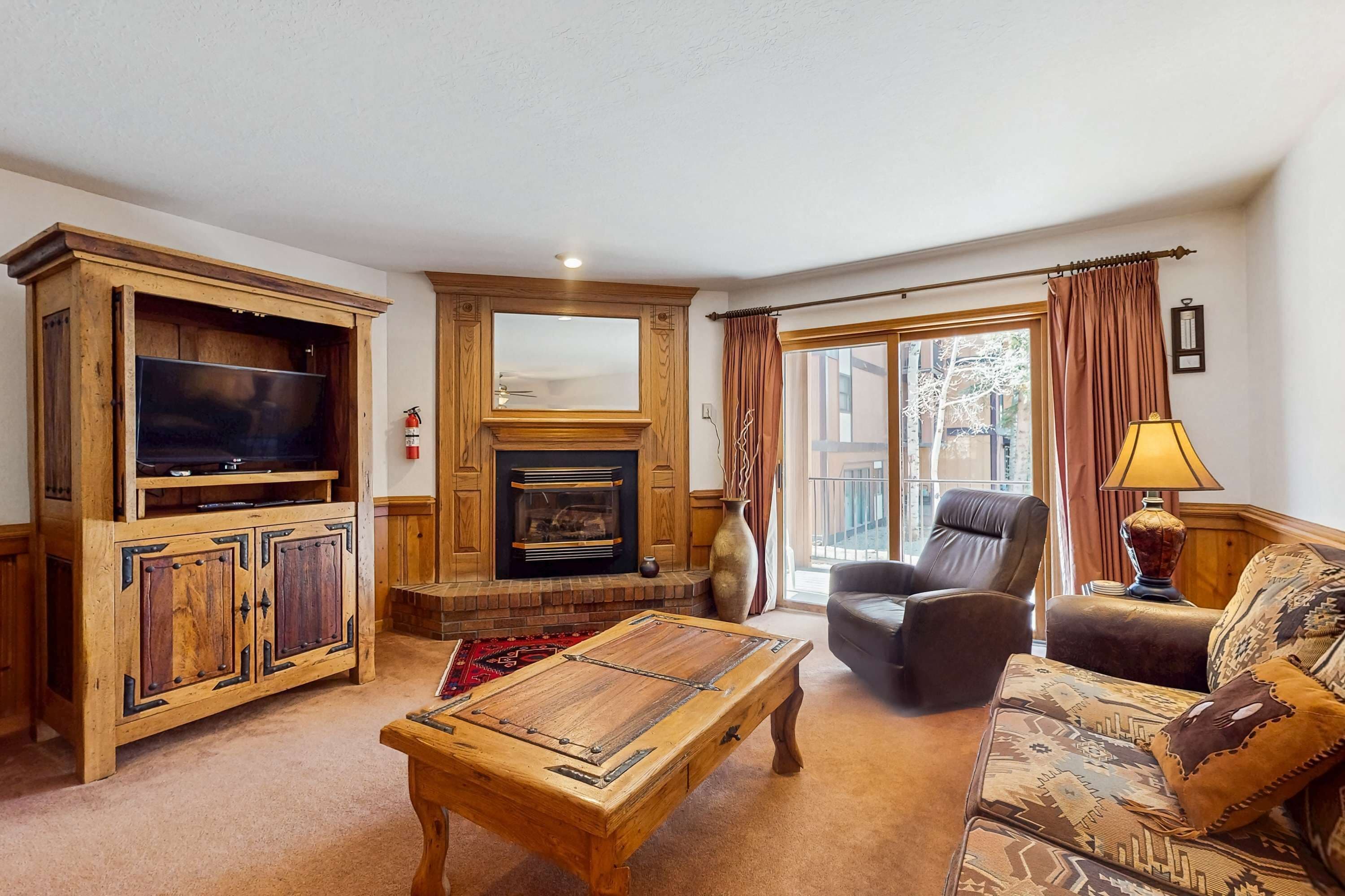 TV, fireplace, DVD player