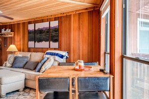 TV, fireplace, offices - Jackson Retreat - Walk to Ski, Hike, Bike & Dining (Angel Fire)