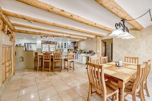 Dining - Casa Grande - Luxury 5BR & 5BA, Hot Tub, Gameroom (Angel Fire)