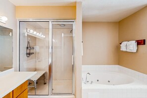Shower, hair dryer, towels, shampoo - Lake Fork 10 - Ski In & Out Access & Balcony Views (Taos Ski Valley)