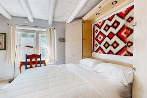 WiFi, bed sheets