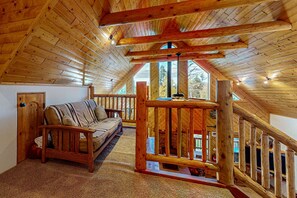 TV, fireplace, DVD player, offices - Bear Haven - Serene Cabin, Close to Hiking & Golf (Angel Fire)
