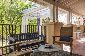 Terrace/patio - El Matador Unit 18 - Updated Condo & Walk to Plaza (Santa Fe)