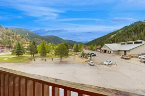 Property grounds - Lift West 215 - Walk to Lifts, Dining & Shopping (Red River)