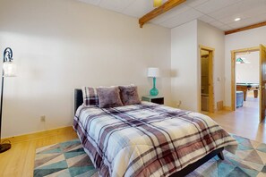 3 bedrooms, WiFi, bed sheets