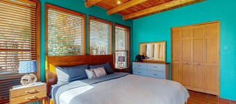 Classic Adobe with hot tub, covered patio & pond near town