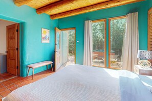 WiFi, bed sheets, wheelchair access